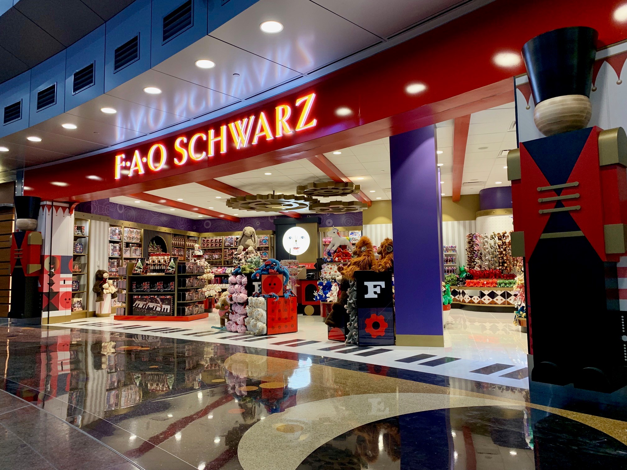 F.A.O Schwarz retail storefront with large Toy soldier satues.